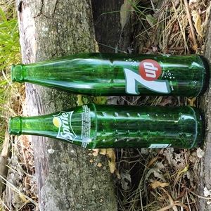 💚 glass bottles (set of 2)